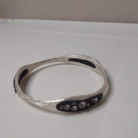 Weird Metal And Plastic Bangle - Picture 8 of 11